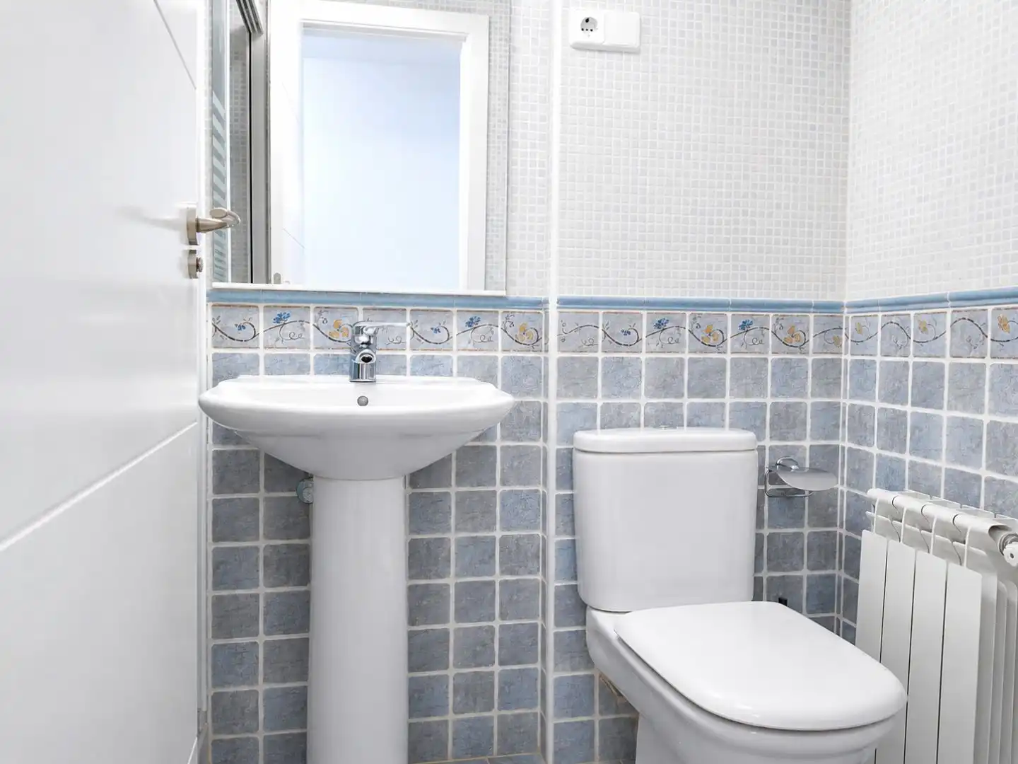 Badezimmer von Wohnung zur Miete in  Madrid Capital mit Klimaanlage und Terrasse