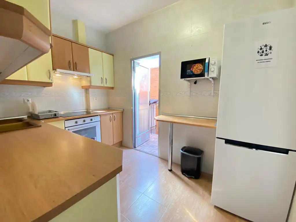 Habitación en Avenida de Palomeras, 94, Palomeras Bajas