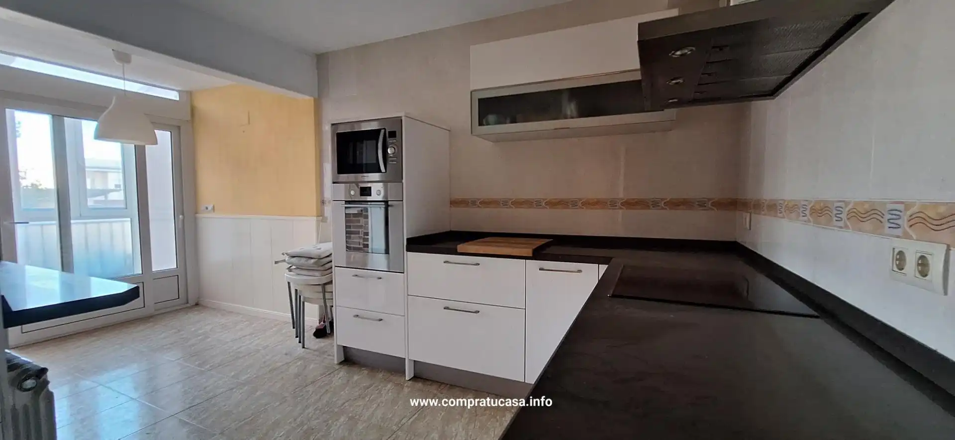 Casa adosada en venta en Calle MISTRAL, Encinillas