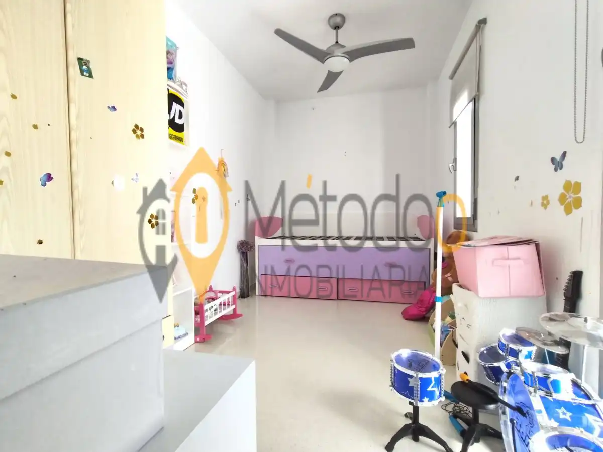 Habitación de Casa adosada en venta en La Rinconada con Terraza y Trastero