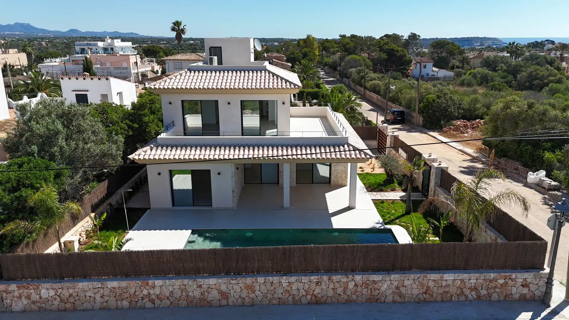 Vista exterior de Finca rústica en venda en Ses Salines amb Aire condicionat, Calefacció i Piscina