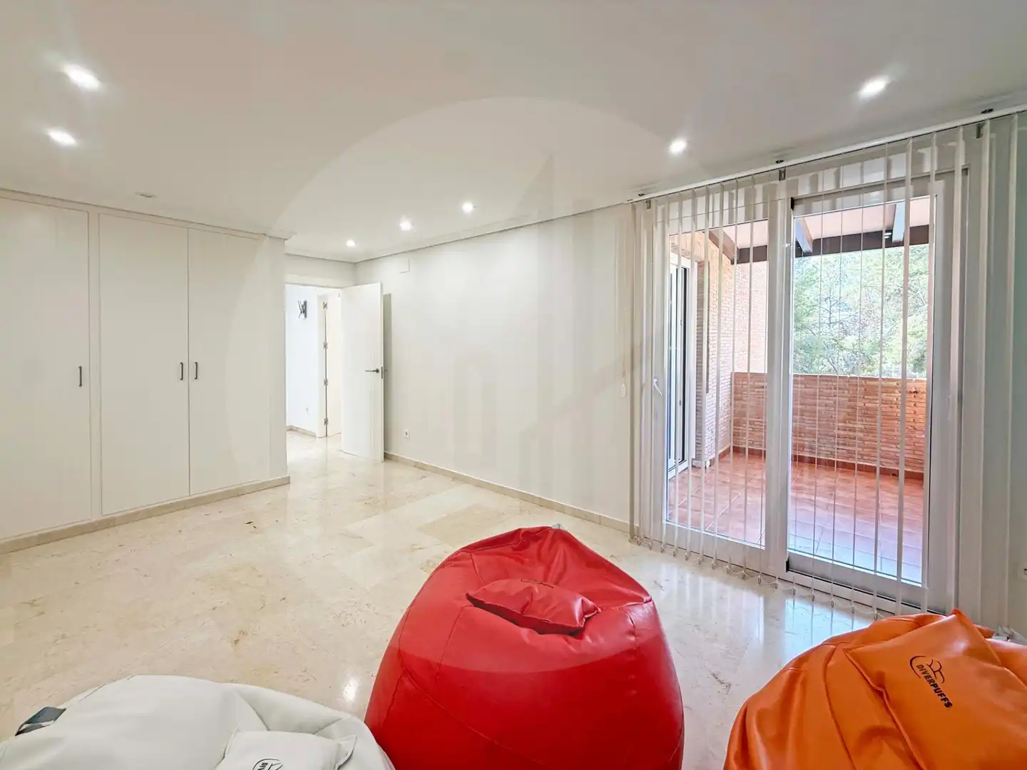 Sala d'estar de Casa o xalet de lloguer en Puçol amb Aire condicionat, Calefacció i Jardí privat