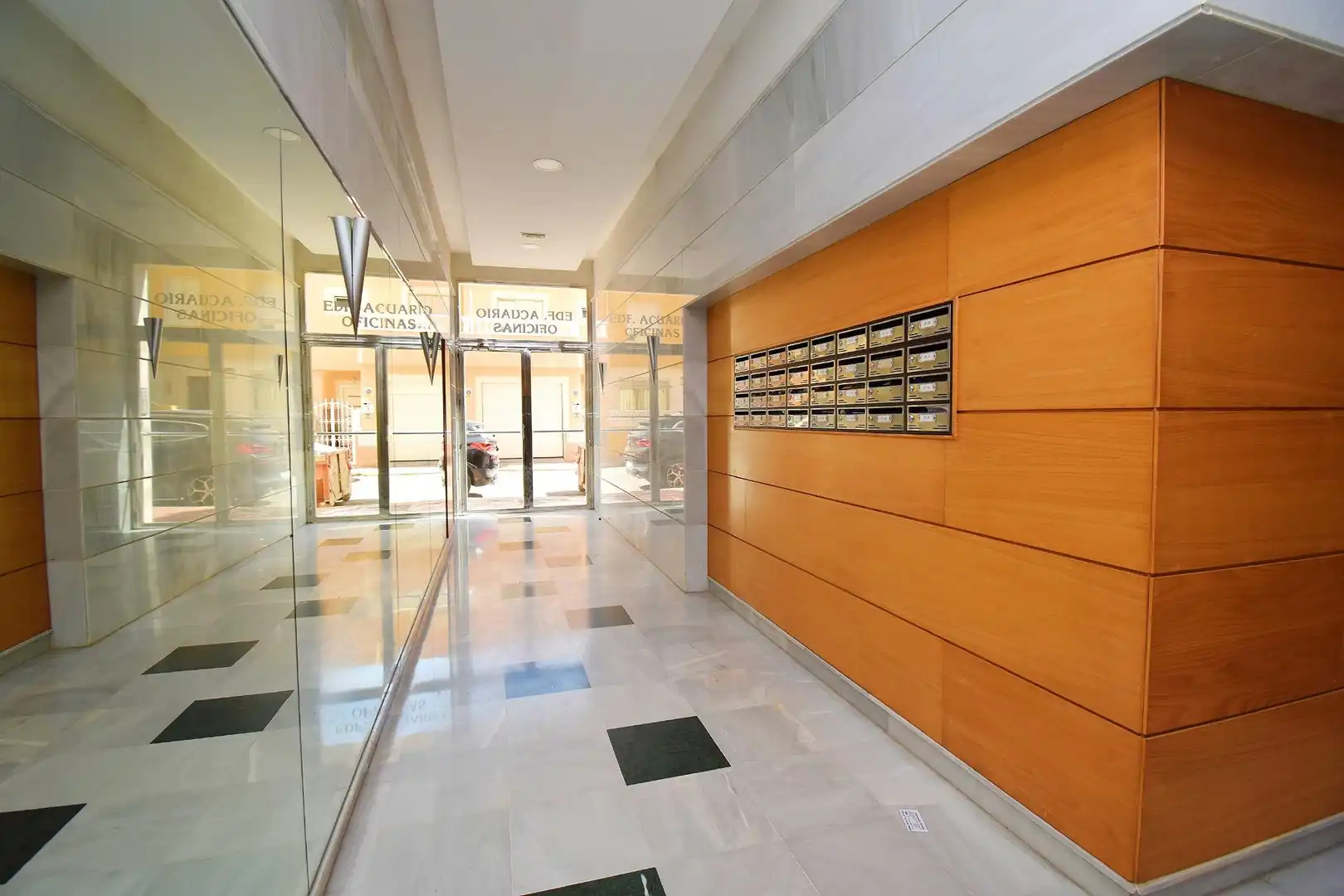 Office space with lift for sale in El Ejido Ciudad
