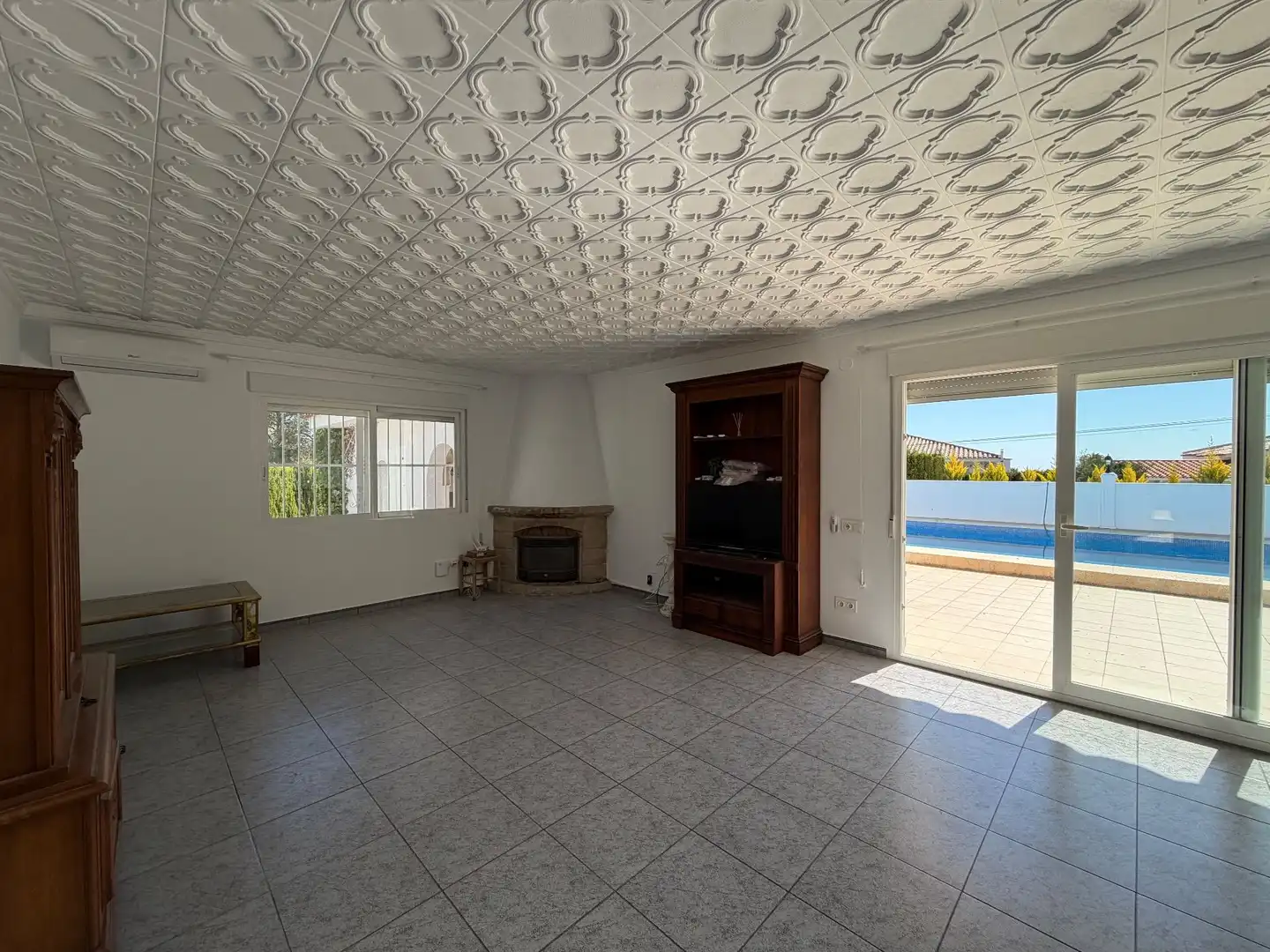 Sala de estar de Casa o chalet en venta en La Nucia con Aire acondicionado, Calefacción y Jardín privado
