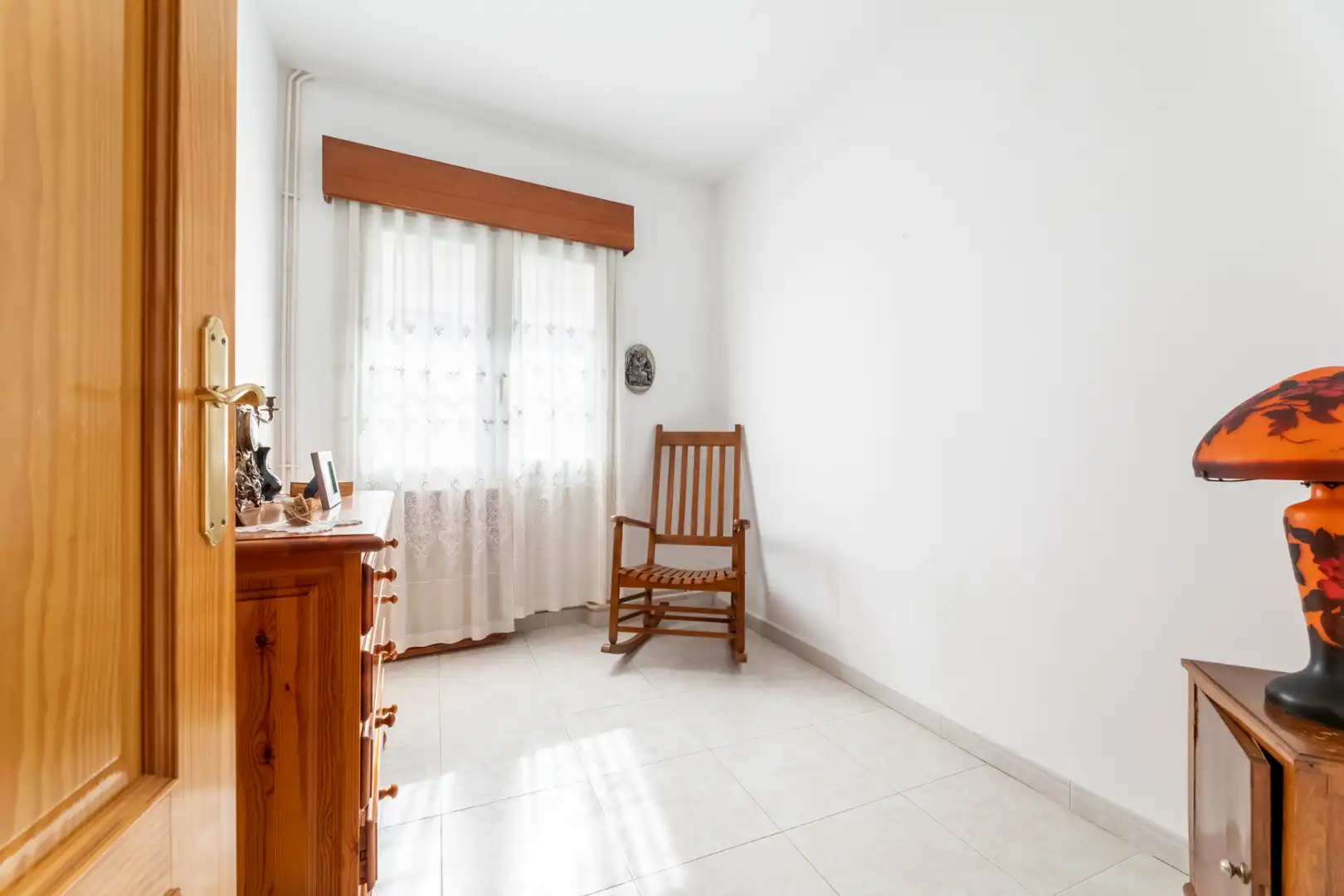 Habitación de Casa adosada en venta en Chiloeches con Calefacción y Balcón