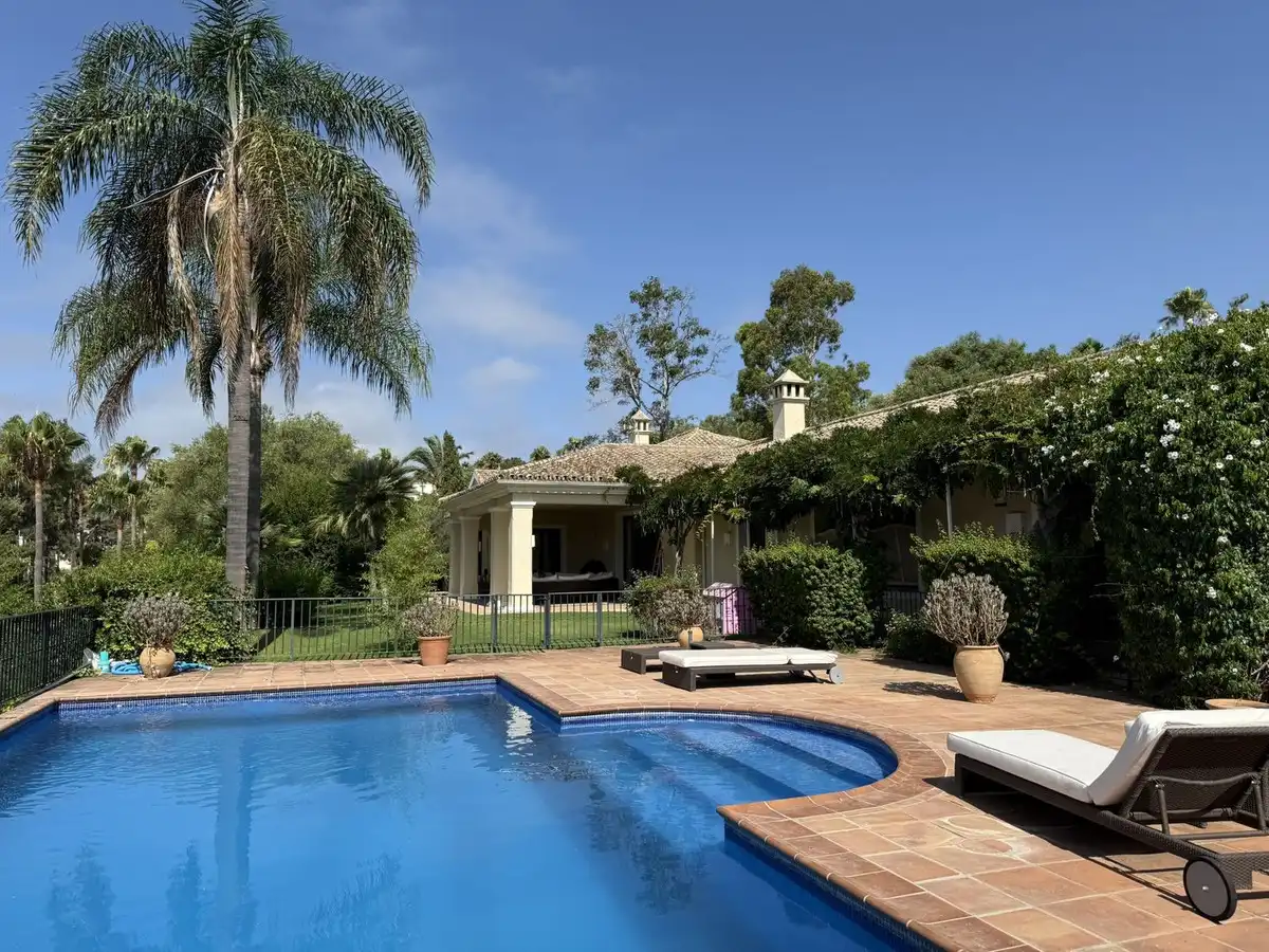 Detached house with pool for sale in Sotogrande Alto, imagen 13