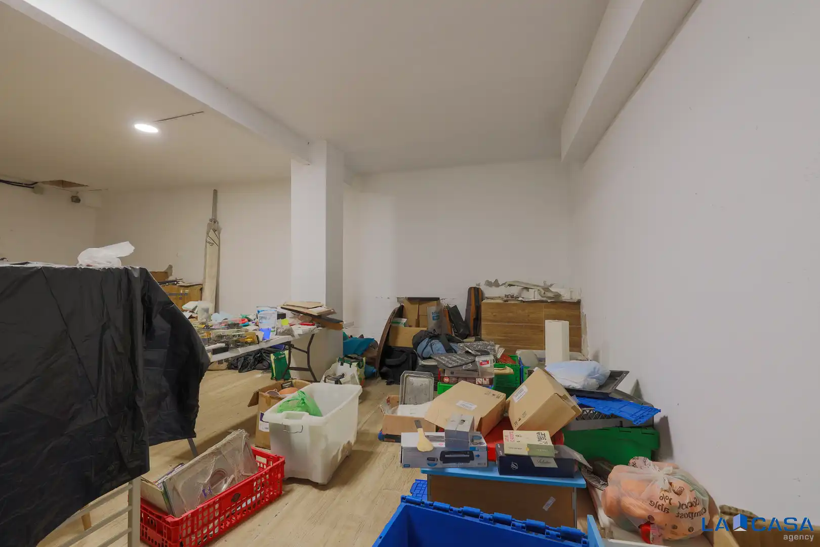 Ground floor for sale in Barcelona