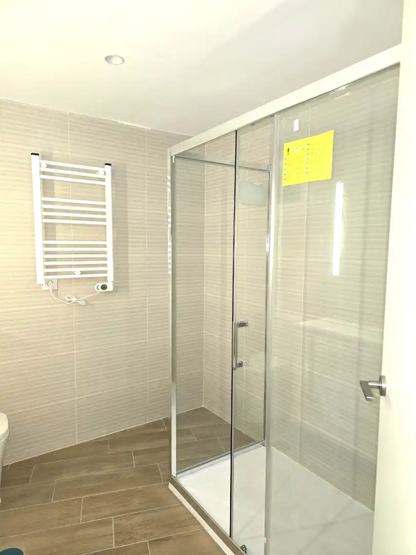 Bathroom of Flat for rent in Vigo 