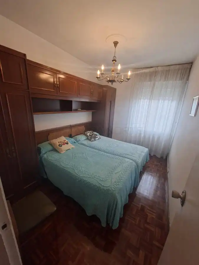 Habitación de Piso en venta en Vitoria - Gasteiz con Calefacción, Parquet y Trastero