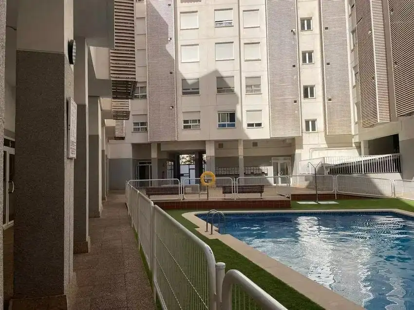 Swimming pool of Flat for sale in Alicante / Alacant  with Air Conditioner, Heating and Parquet flooring