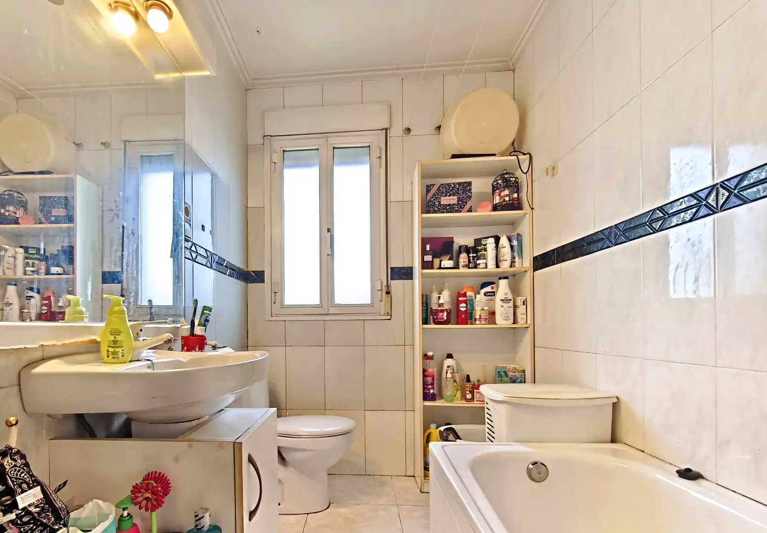 Bathroom of Flat for sale in  Logroño  with Heating and Terrace