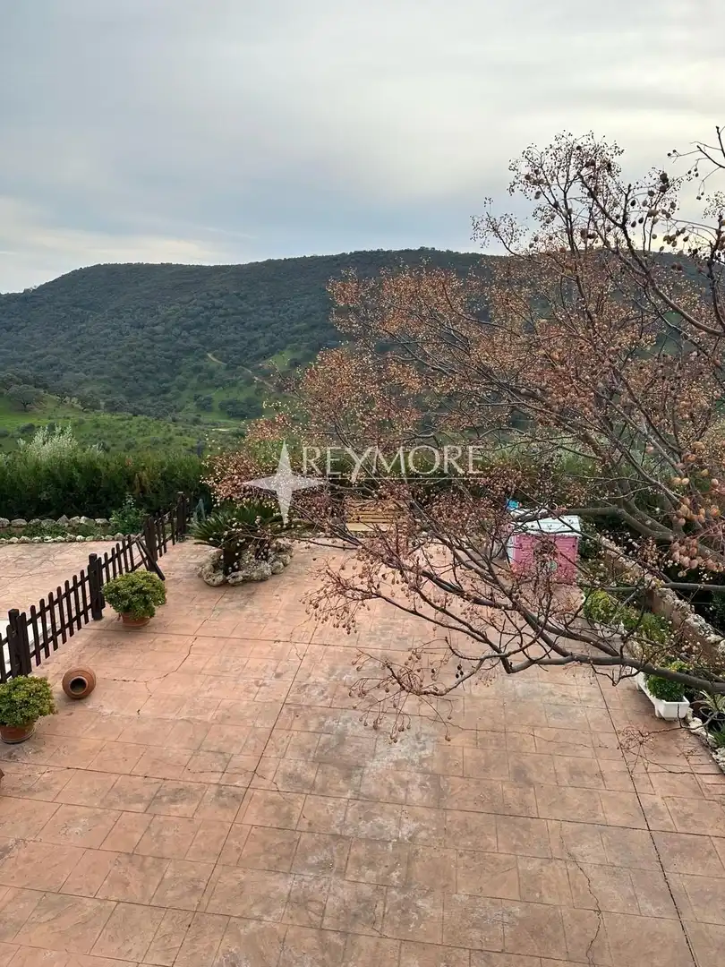 Terraza de Finca rústica en venta en La Puebla de los Infantes con Aire acondicionado, Calefacción y Jardín privado