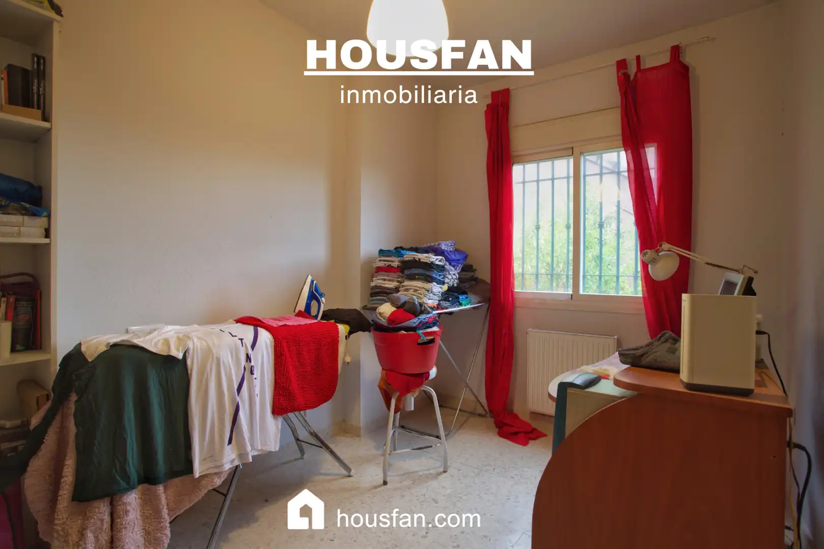 Habitación de Casa adosada en venta en Mejostilla