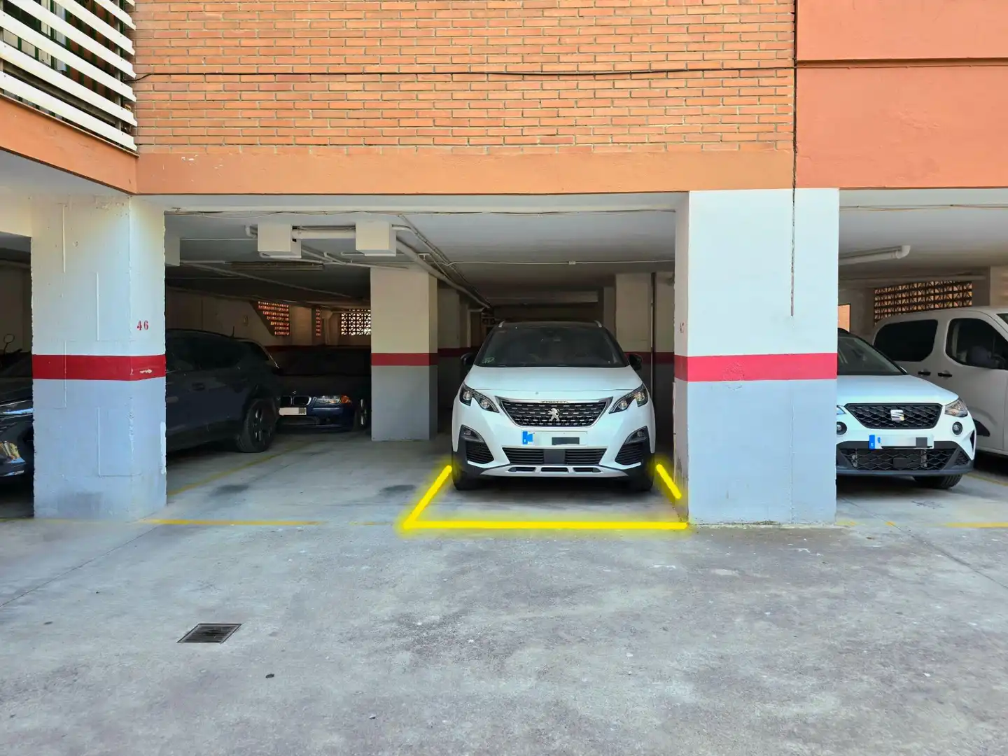 Parkplatz von Wohnung zum Verkauf in Torremolinos mit Klimaanlage, Parkett und Terrasse