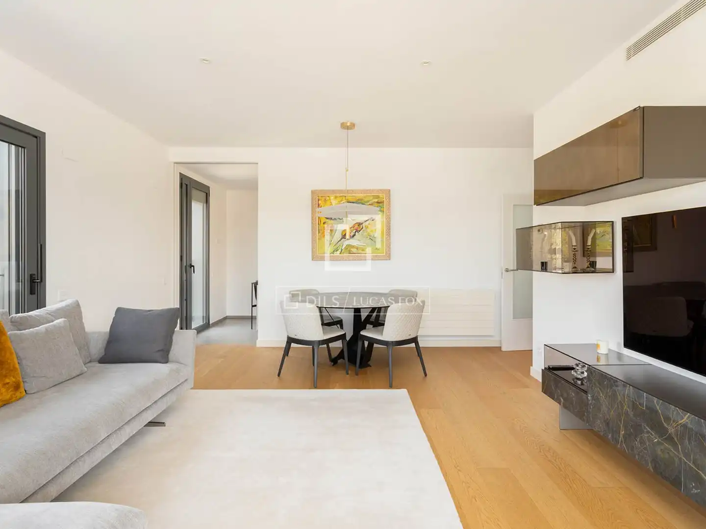 Living room of Flat for rent in Barcelona  with Air Conditioner, Heating and Parquet flooring