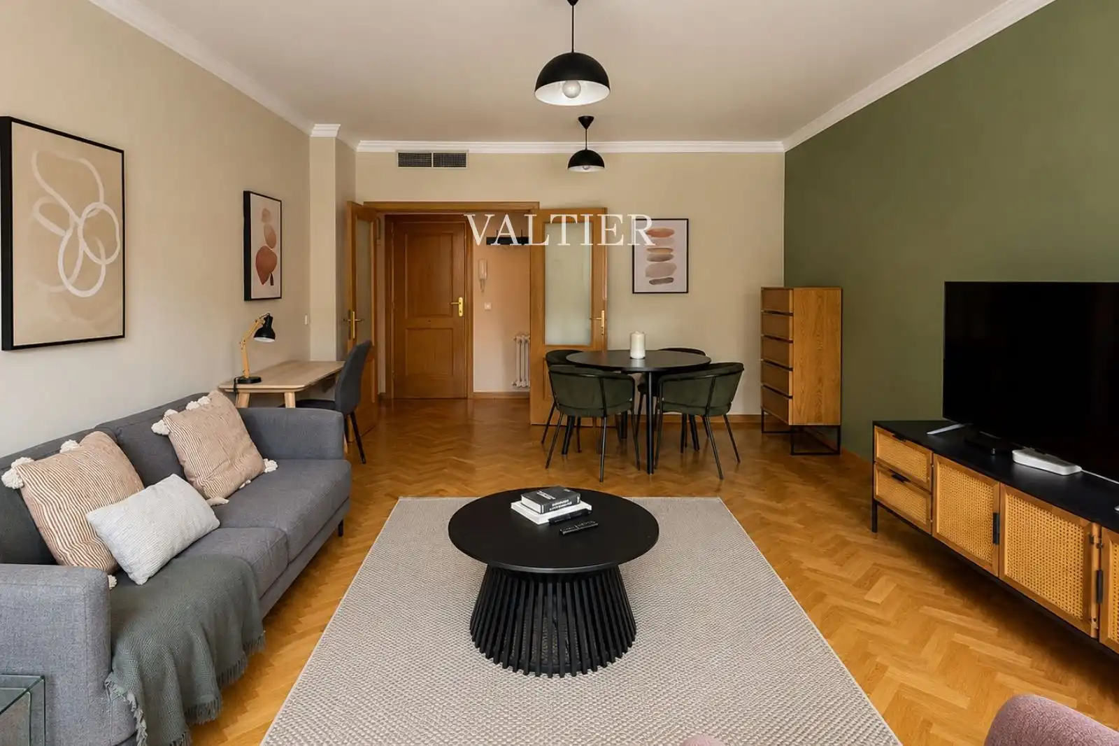 Sala d'estar de Pis de lloguer en Madrid amb Aire condicionat, Terrassa i Moblat