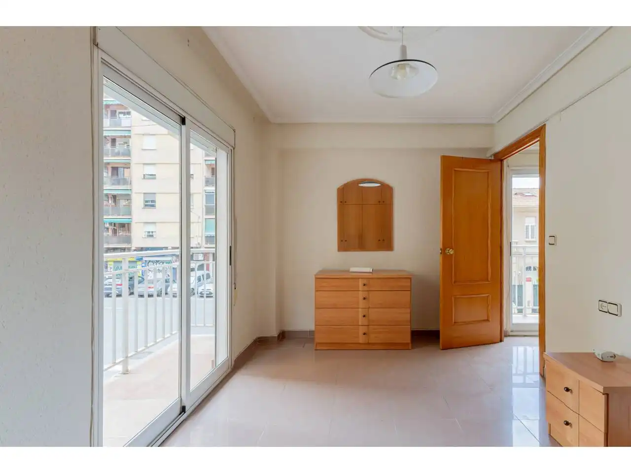 Flat for sale in Valencia  with Air Conditioner and Balcony