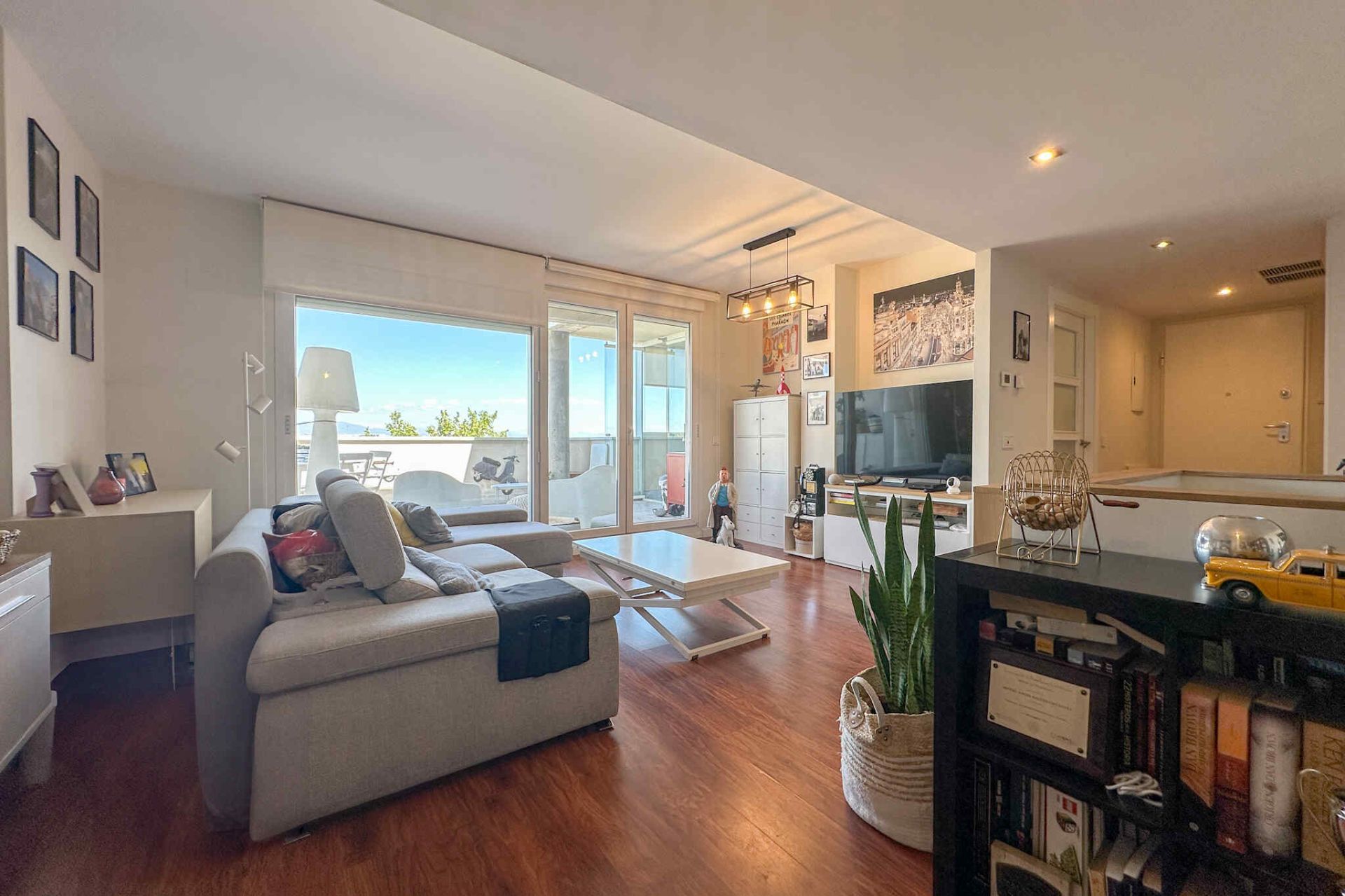 Living room of Attic for sale in  Madrid Capital  with Air Conditioner, Heating and Terrace