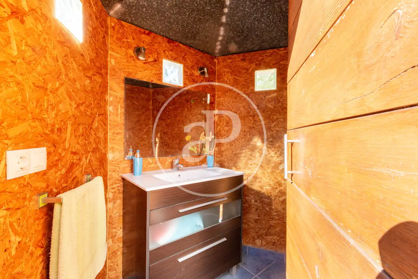 Baño de Casa adosada en venta en Burriana / Borriana con Calefacción, Jardín privado y Terraza