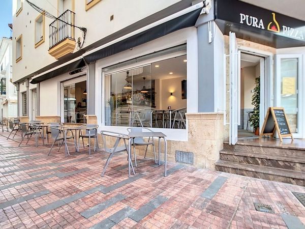 Terrace of Premises for sale in Marbella  with Air Conditioner, Heating and Furnished