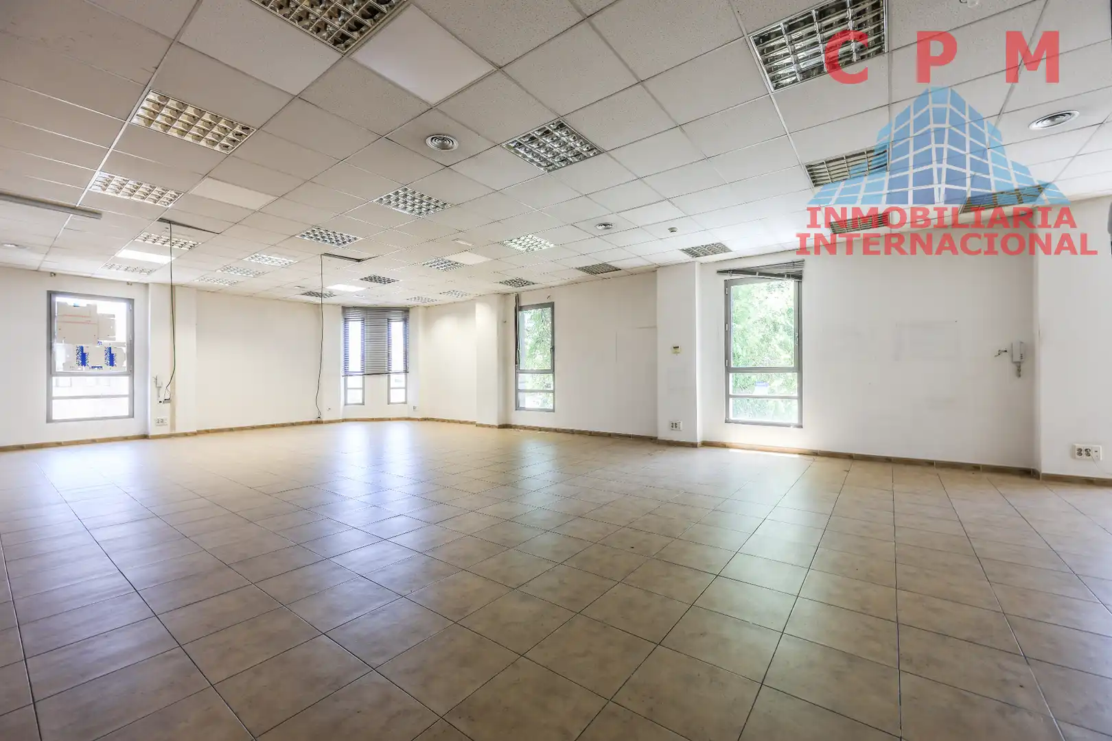 Nave industrial de alquiler en Madrid con Calefacción