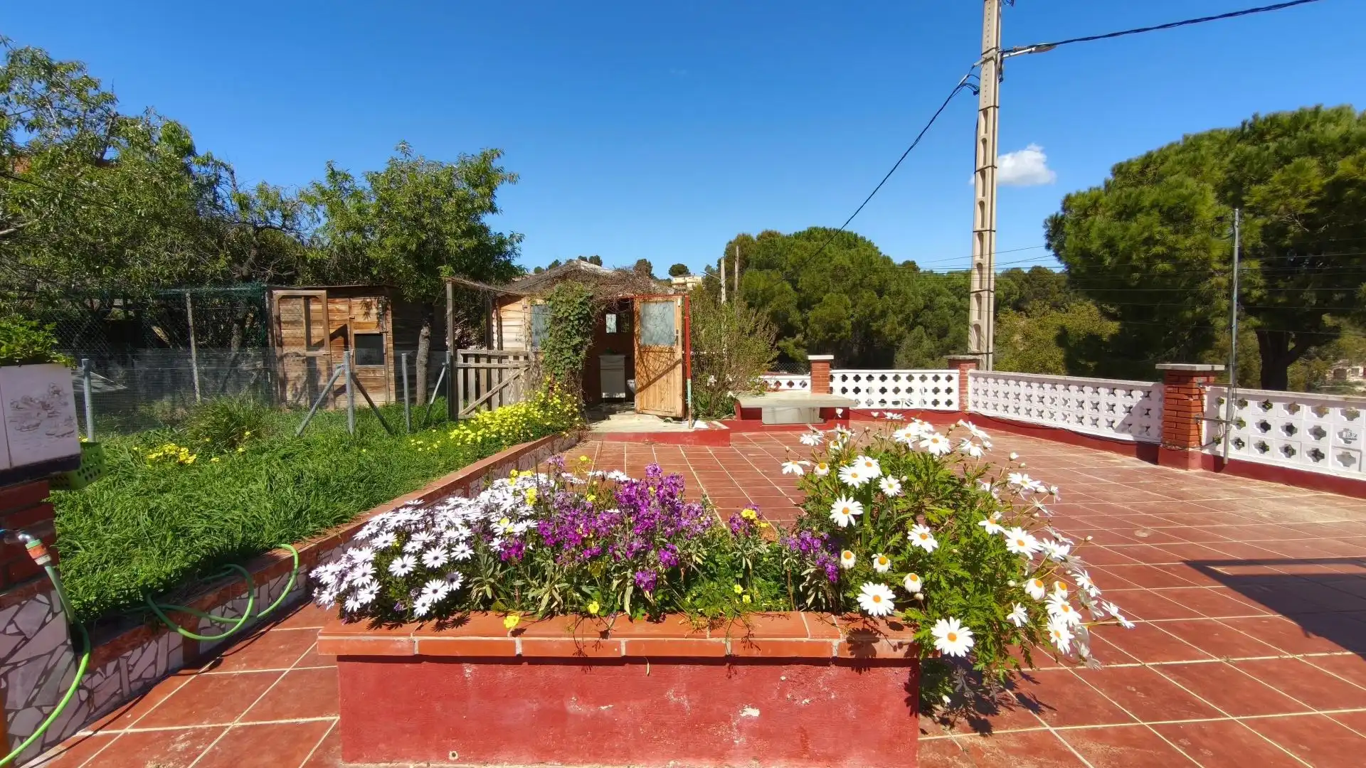 Jardí de Casa o xalet en venda en Olesa de Montserrat amb Aire condicionat, Terrassa i Piscina