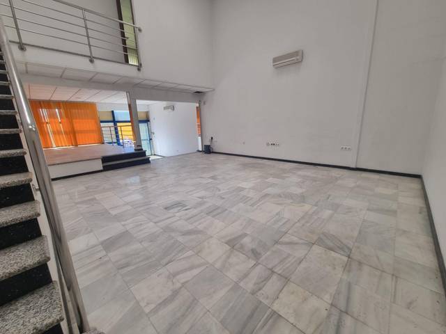 Local comercial en Alquiler en El Fuerte - La Dehesa