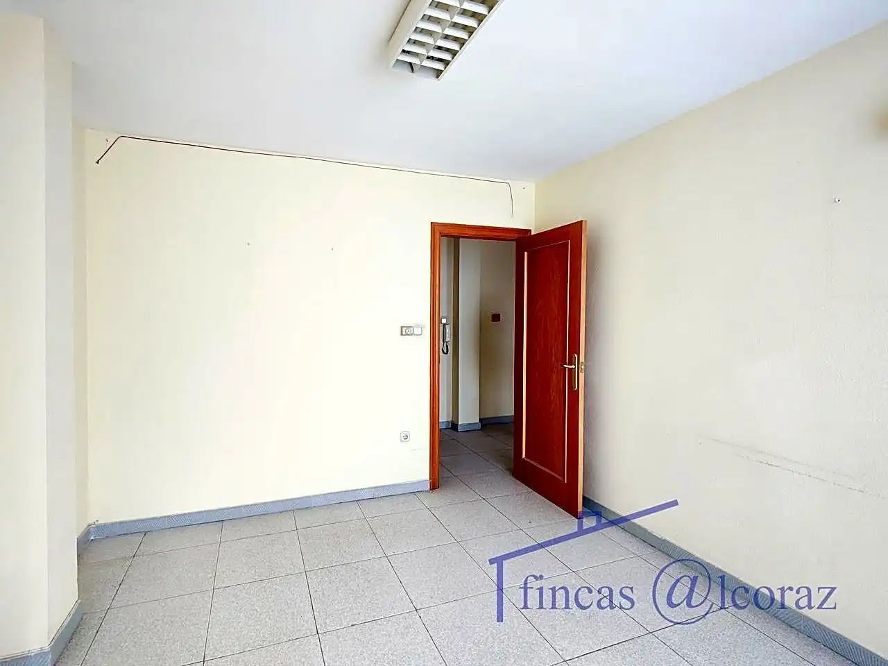 Oficina de alquiler en Huesca