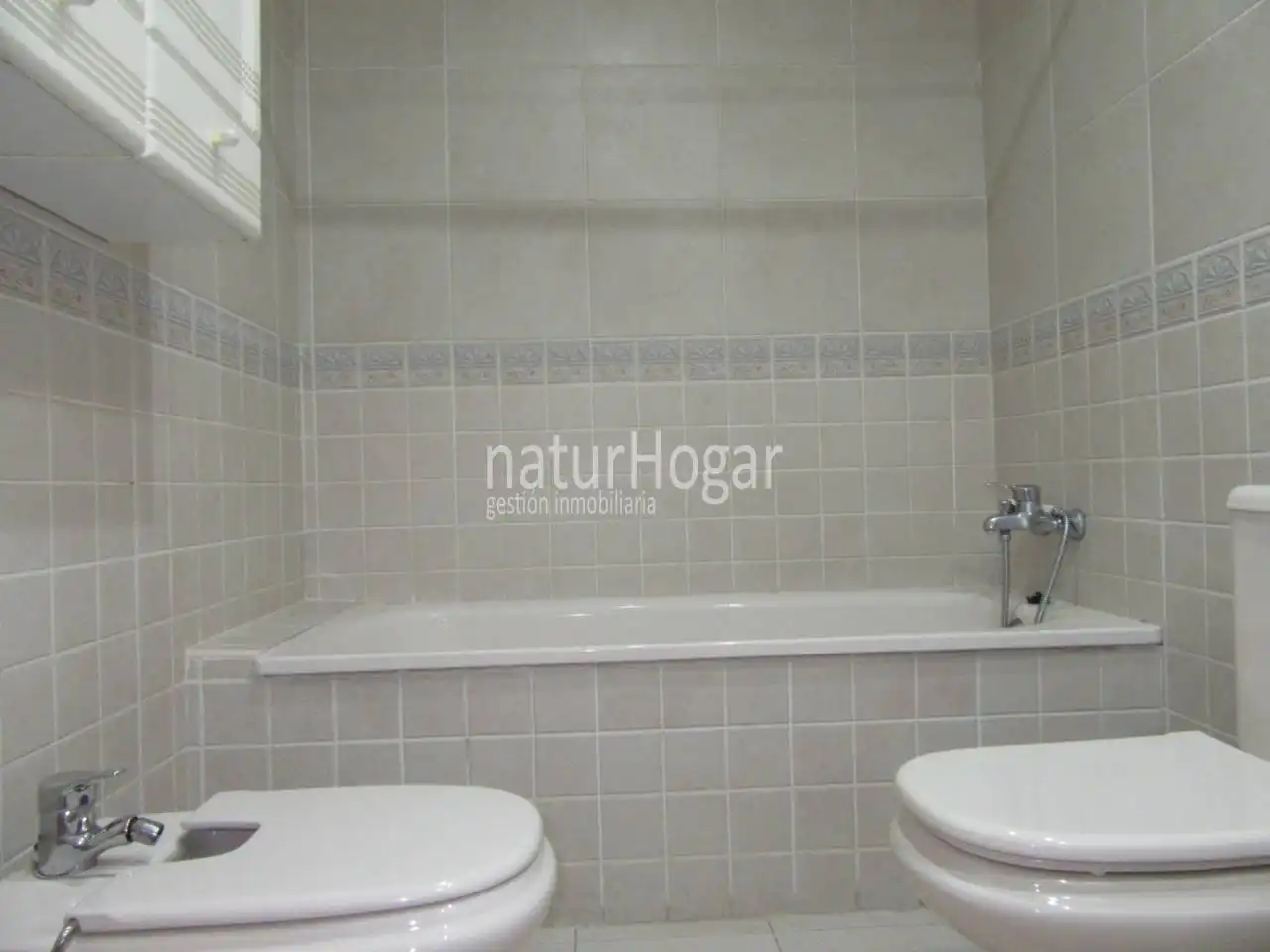 Baño de Piso en venta en La Cañada