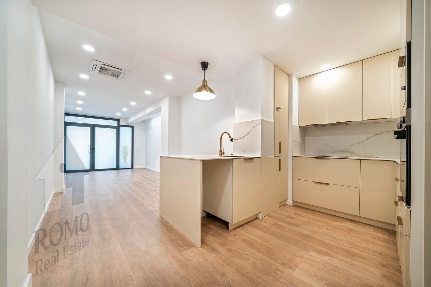 Kitchen of Planta baja for sale in La Llagosta  with Air Conditioner, Heating and Parquet flooring