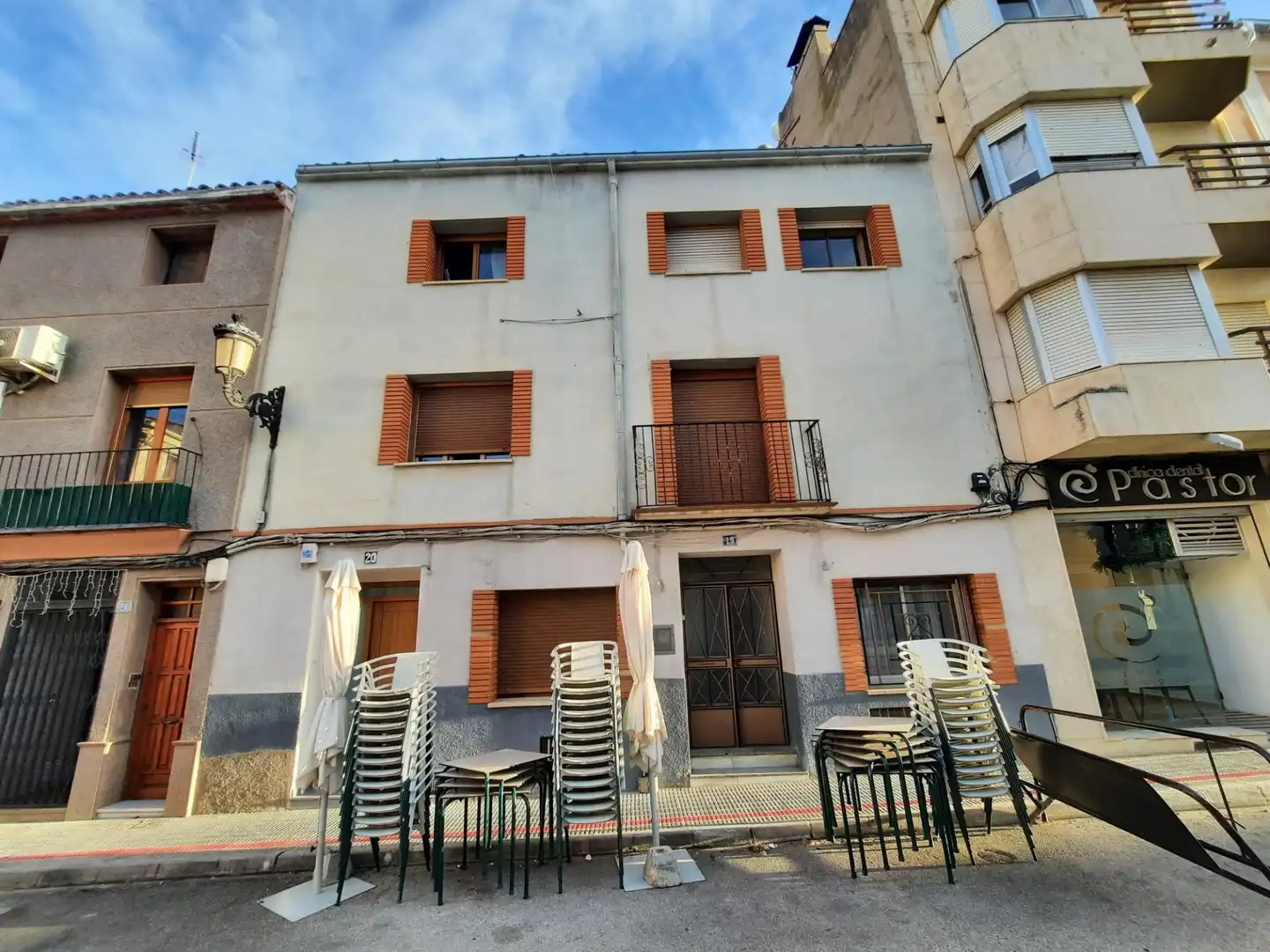 Casa con terraza en venta en Ayora
