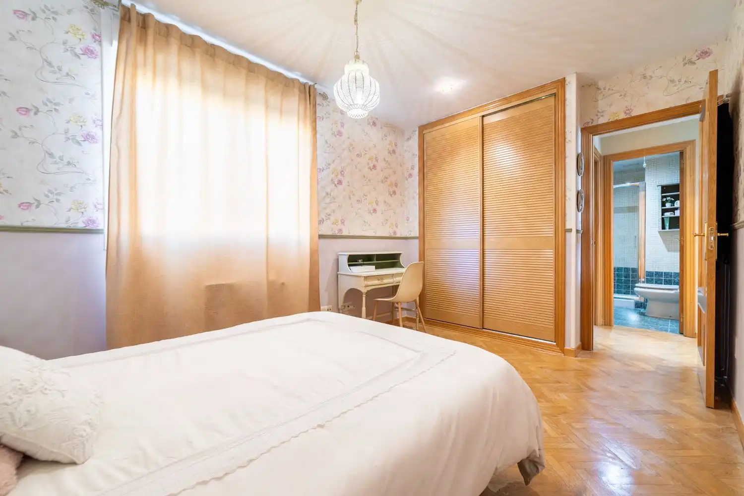 Dormitori de Casa o xalet en venda en Valdemoro amb Aire condicionat, Calefacció i Jardí privat