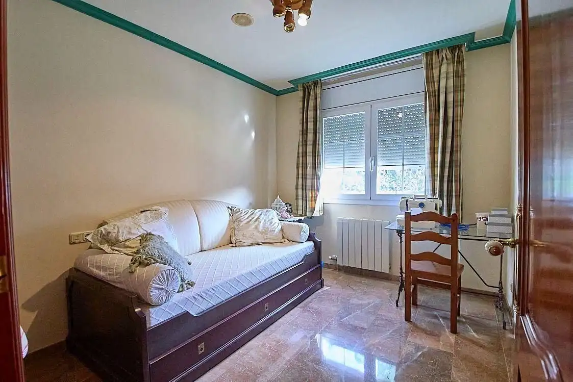 Dormitori de Casa o xalet en venda en Tarragona amb Aire condicionat, Calefacció i Jardí privat