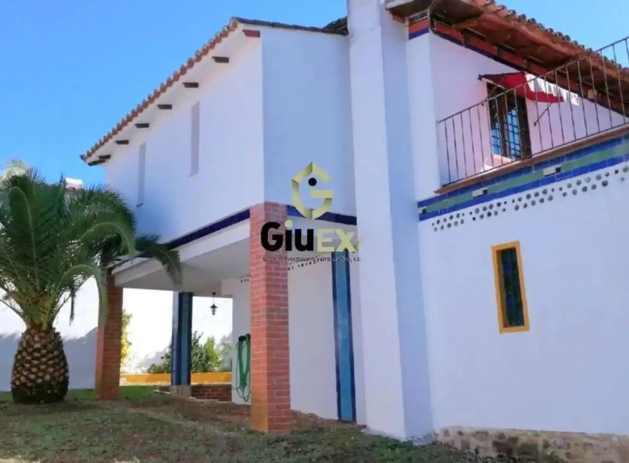 Vista exterior de Casa o chalet en venta en Tejeda de Tiétar