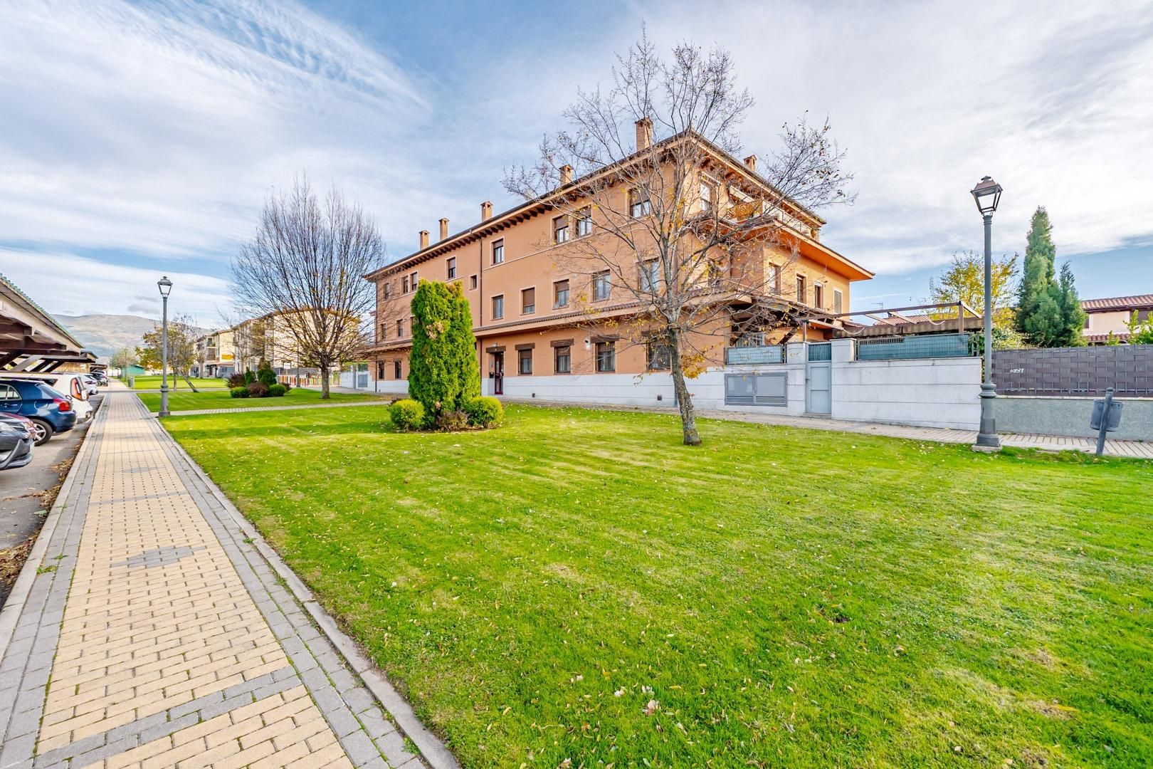 Exterior view of Flat for sale in Palazuelos de Eresma  with Heating, Parquet flooring and Terrace