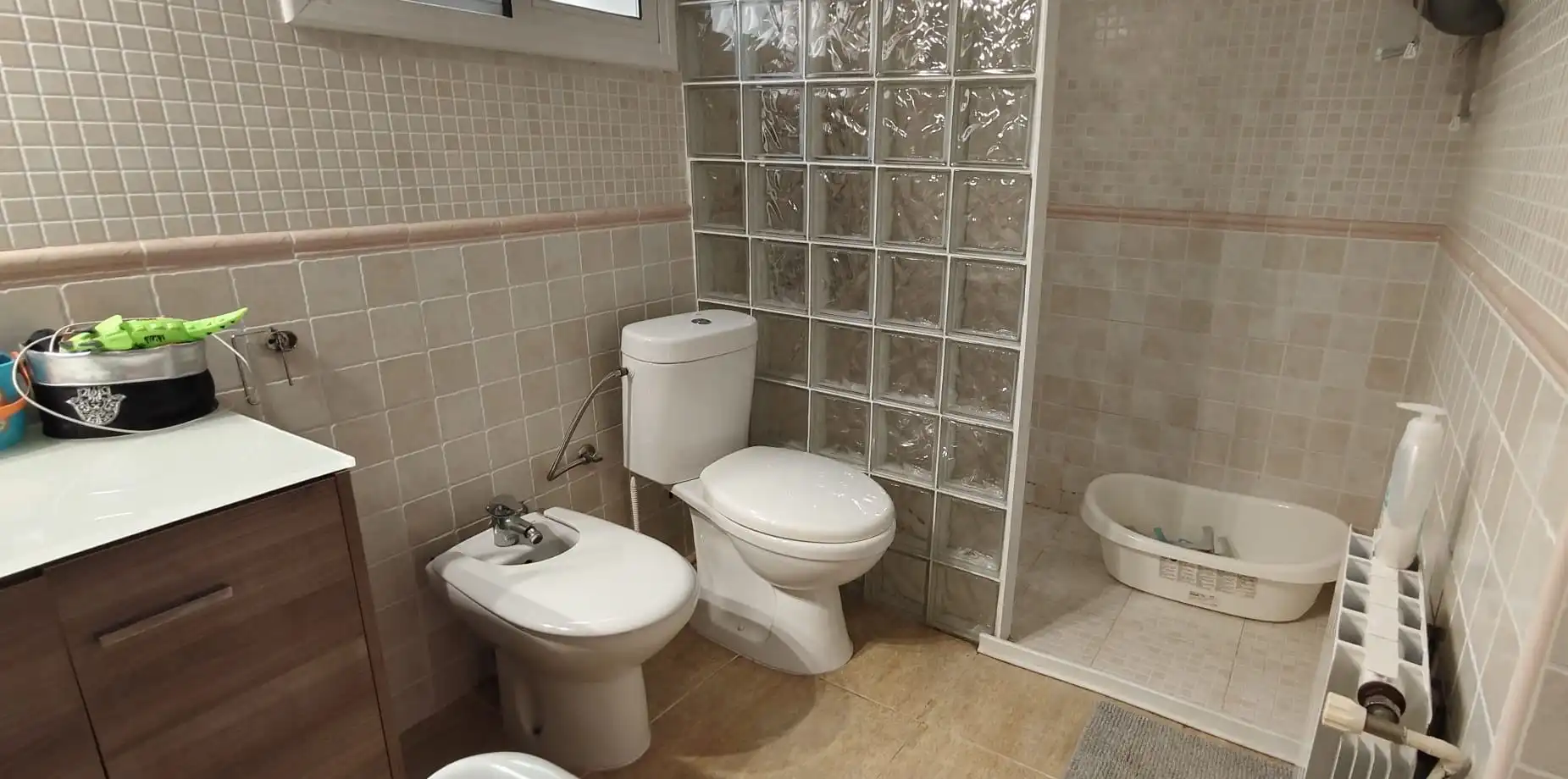 Bany de Casa o xalet en venda en Cervelló amb Aire condicionat, Calefacció i Jardí privat