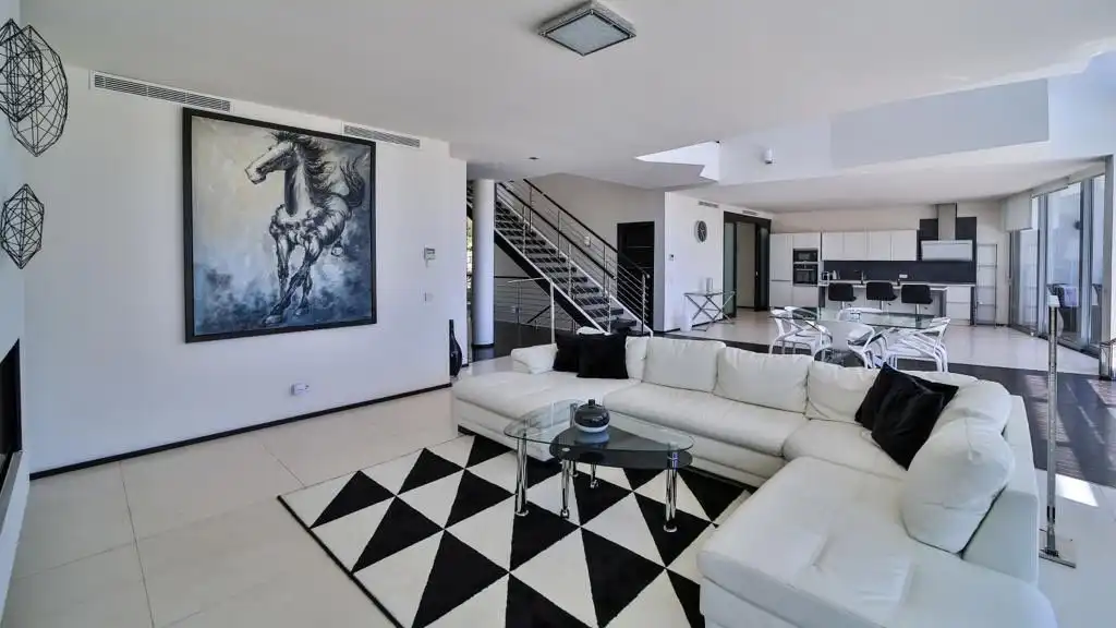 Sala de estar de Casa o chalet de alquiler en Marbella con Aire acondicionado, Jardín privado y Terraza