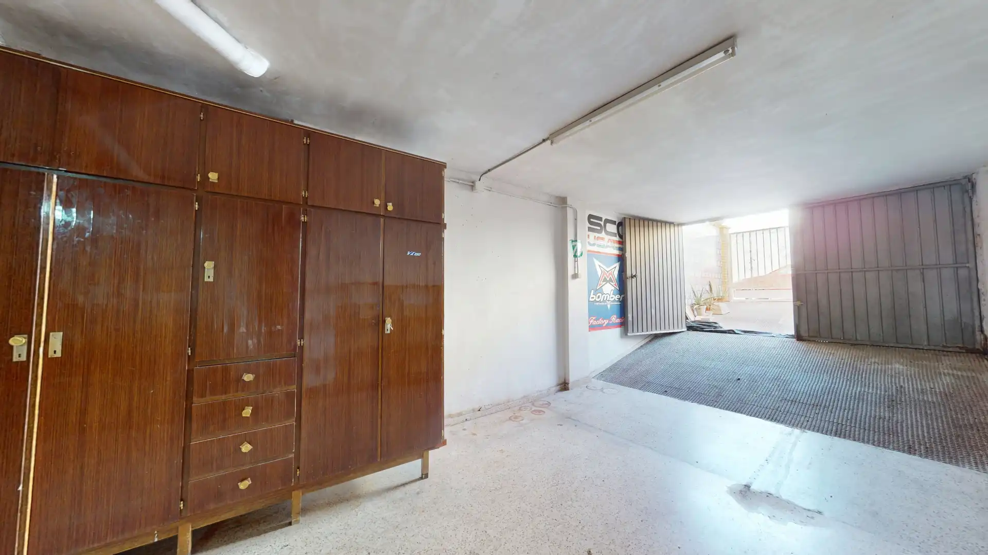 Casa adosada en venta en Elda con Aire acondicionado, Terraza y Trastero
