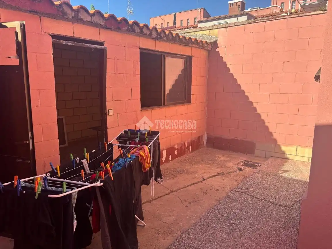 Casa aparellada en venda a Casco Antiguo, imagen 13