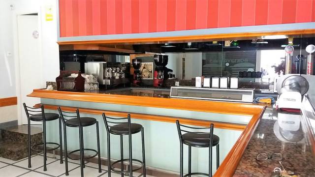 Local comercial en Venta en Garat Txomin Hiribidea en Txurdinaga