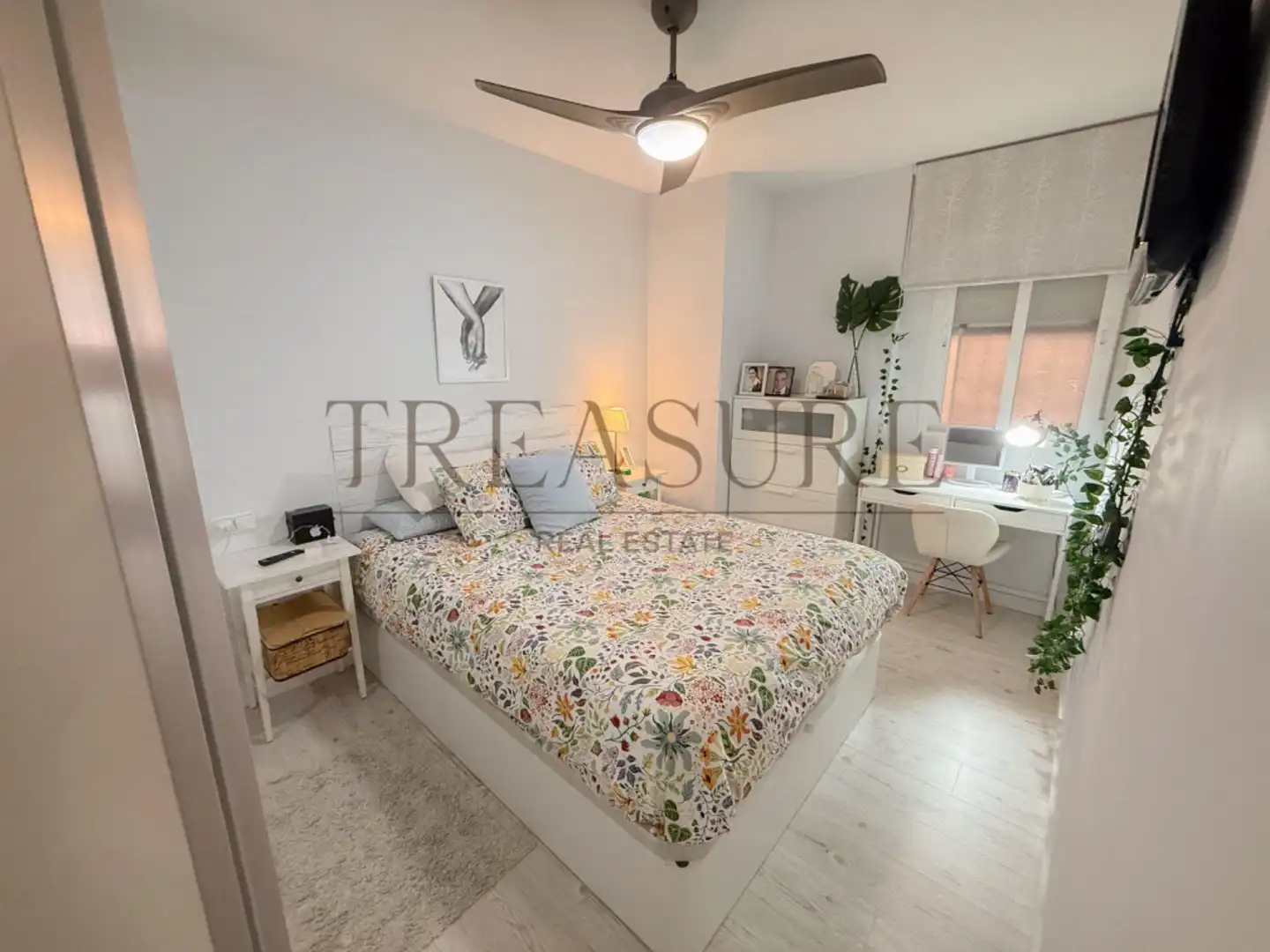 Dormitori de Pis en venda en  Murcia Capital amb Aire condicionat i Traster