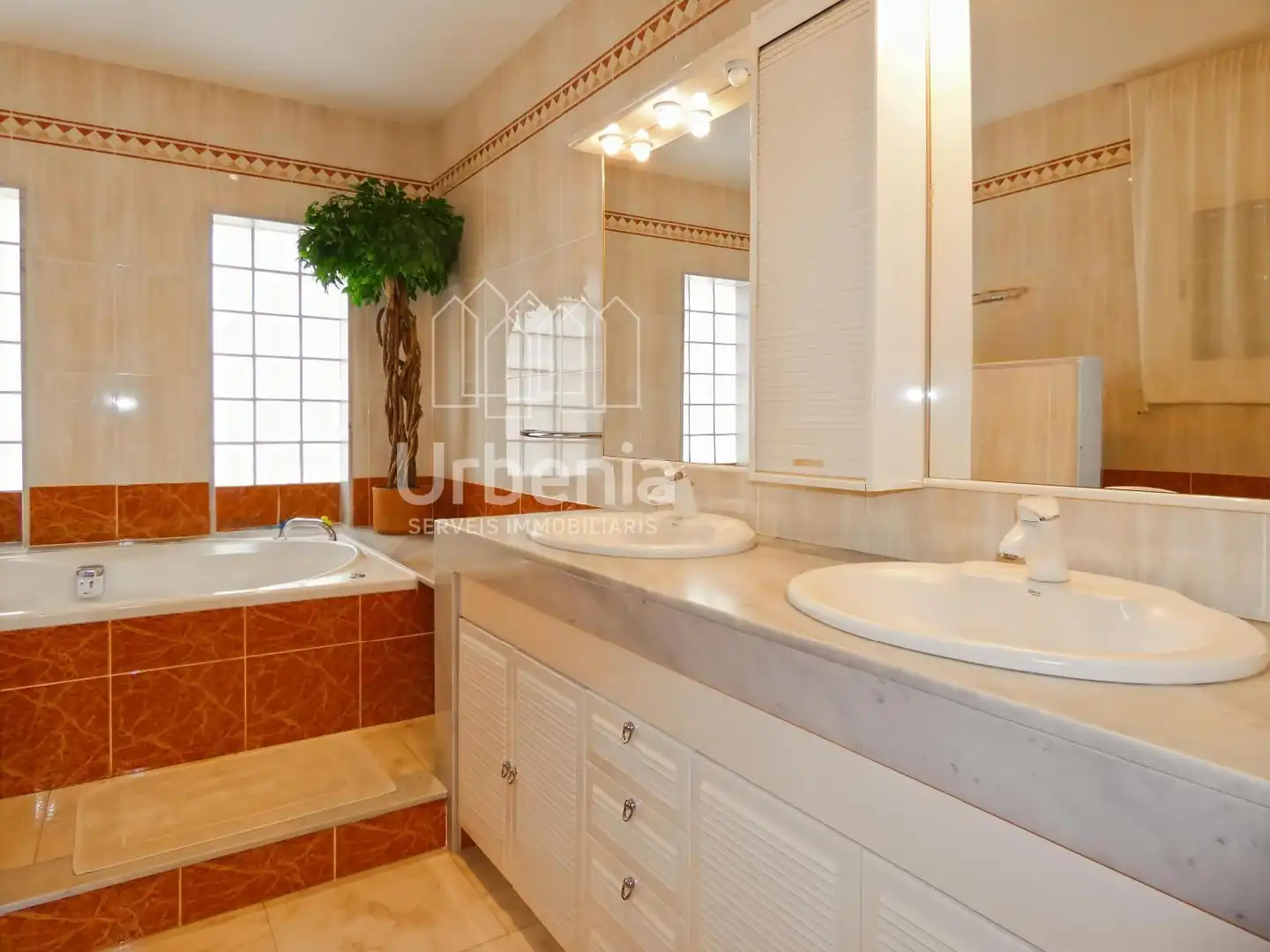 Baño de Casa o chalet en venta en Premià de Mar con Aire acondicionado, Calefacción y Piscina
