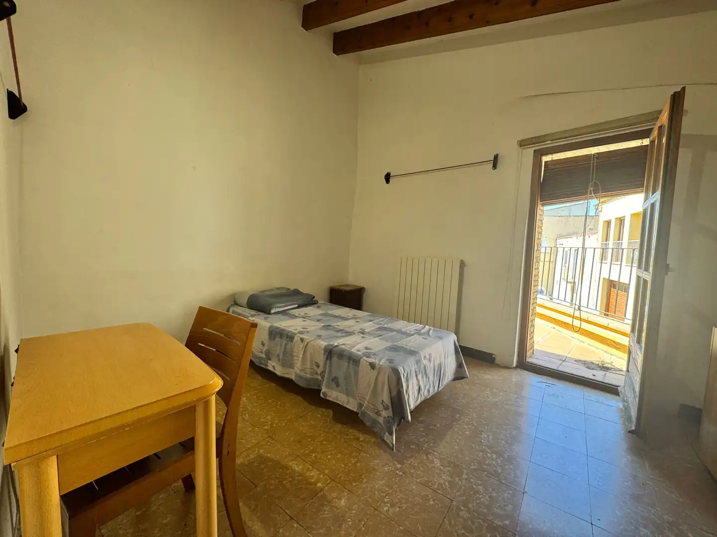 Dormitori de Finca rústica en venda en Vilabertran amb Terrassa i Moblat