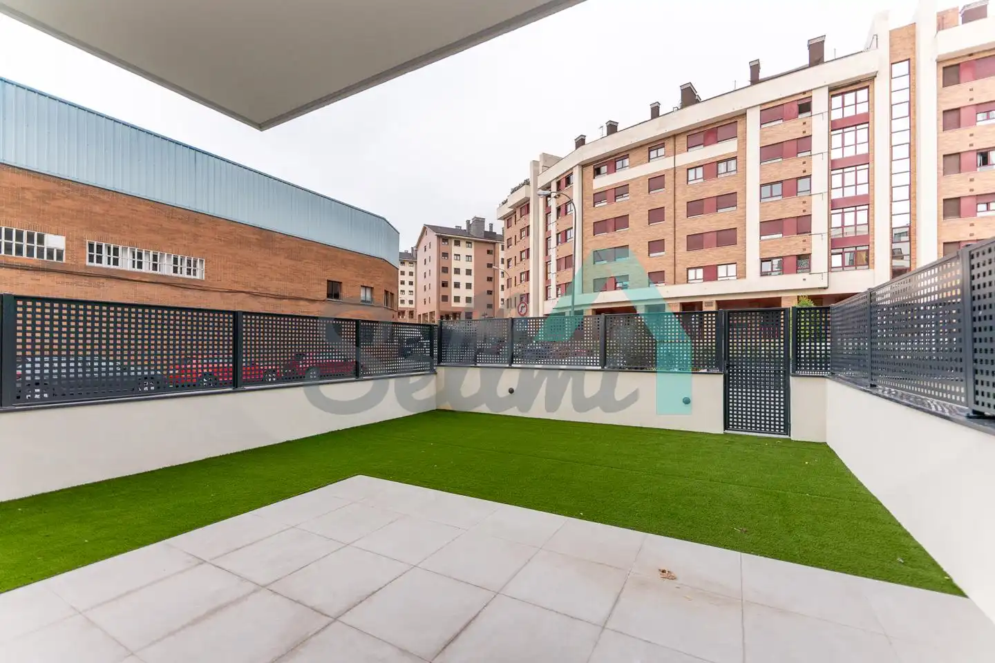 Terrassa de Planta baixa en venda en Oviedo  amb Aire condicionat, Calefacció i Terrassa