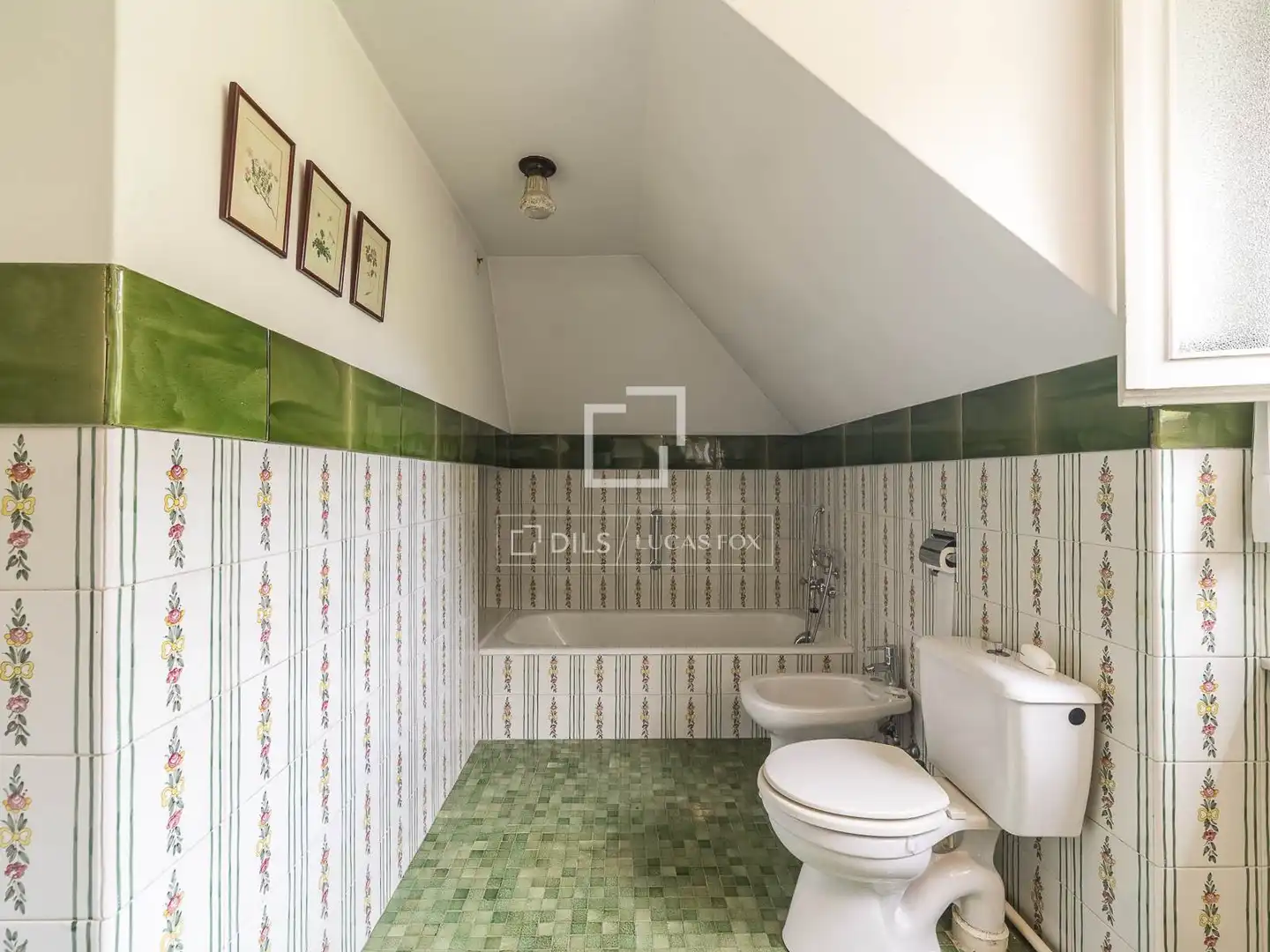 Baño de Casa o chalet en venta en Barcelona con Calefacción, Jardín privado y Trastero
