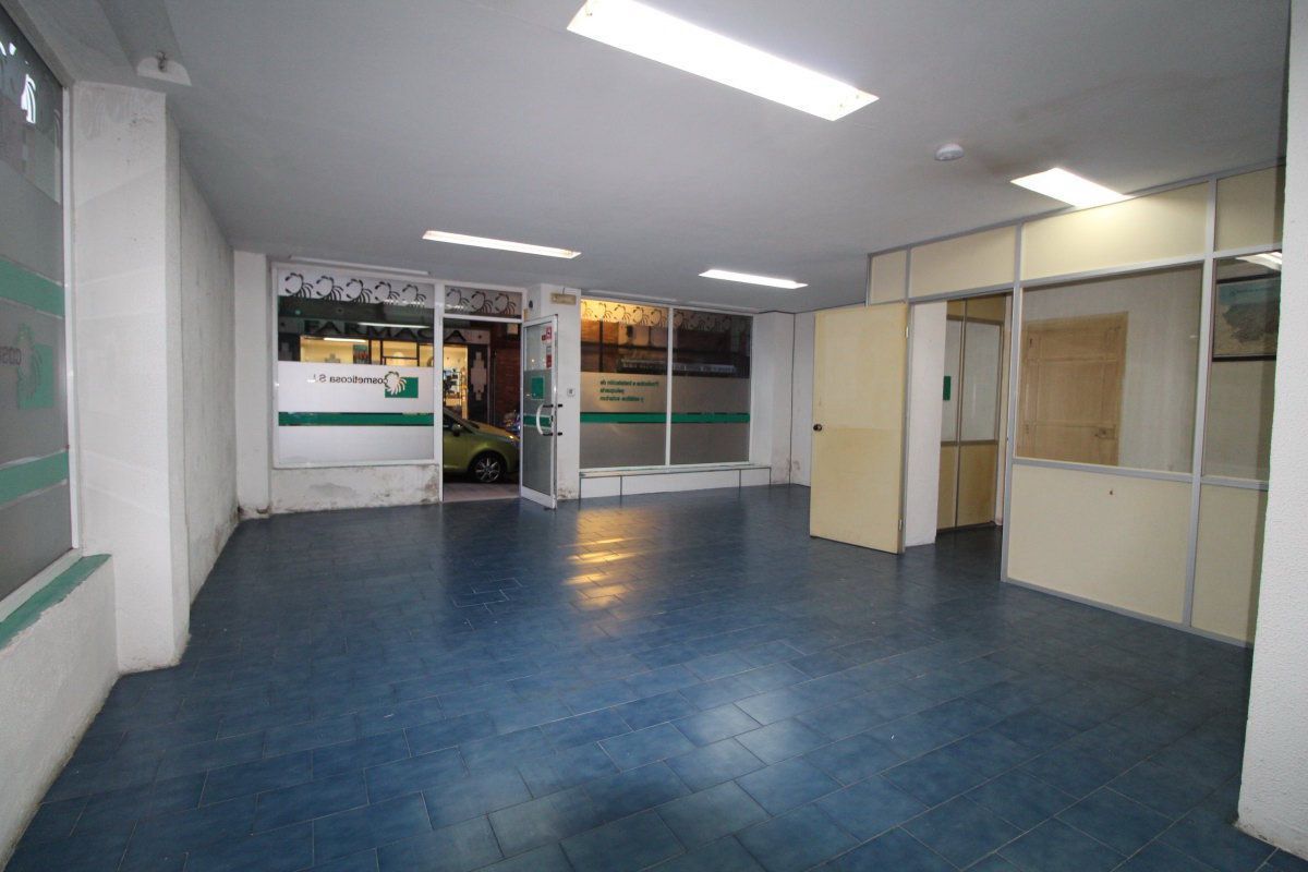 Premises to rent in Oviedo 