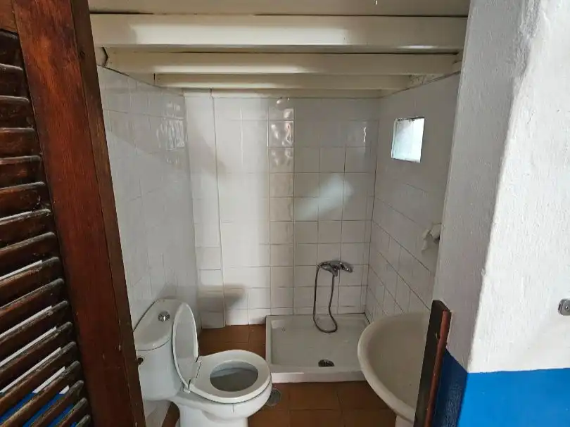 Badezimmer von Geschaftsraum zur Miete in La Garita - Marpequeña