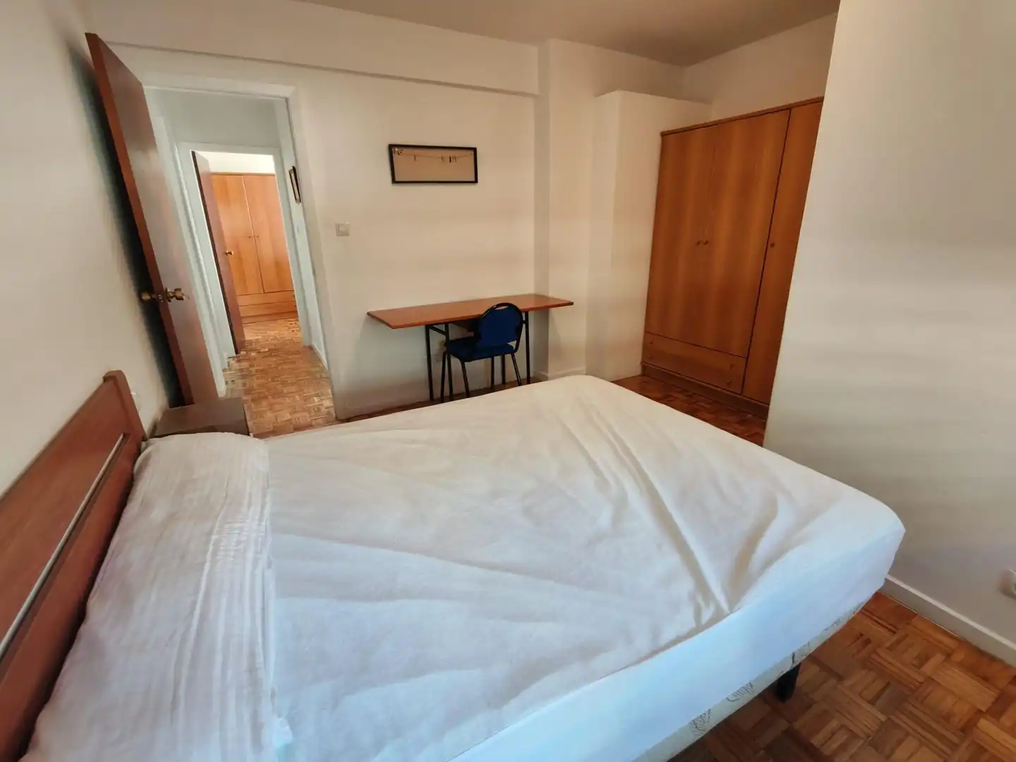 Bedroom of Flat for rent in Vigo   with Terrace, Furnished and Balcony