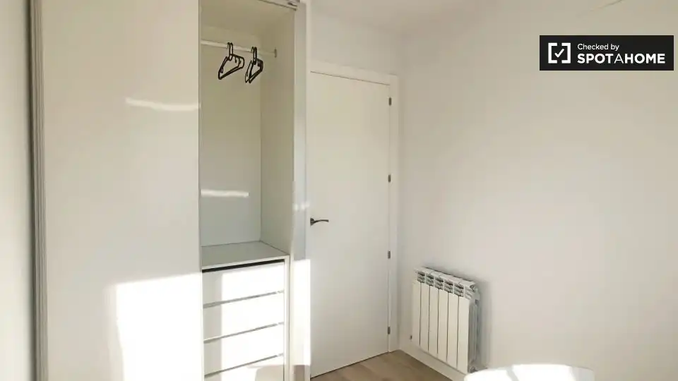 Room in Colina