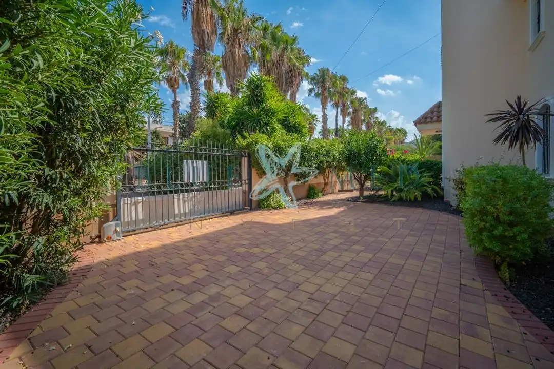 Villa con terrazza in vendita a Avenida del Oeste 1, imagen 7